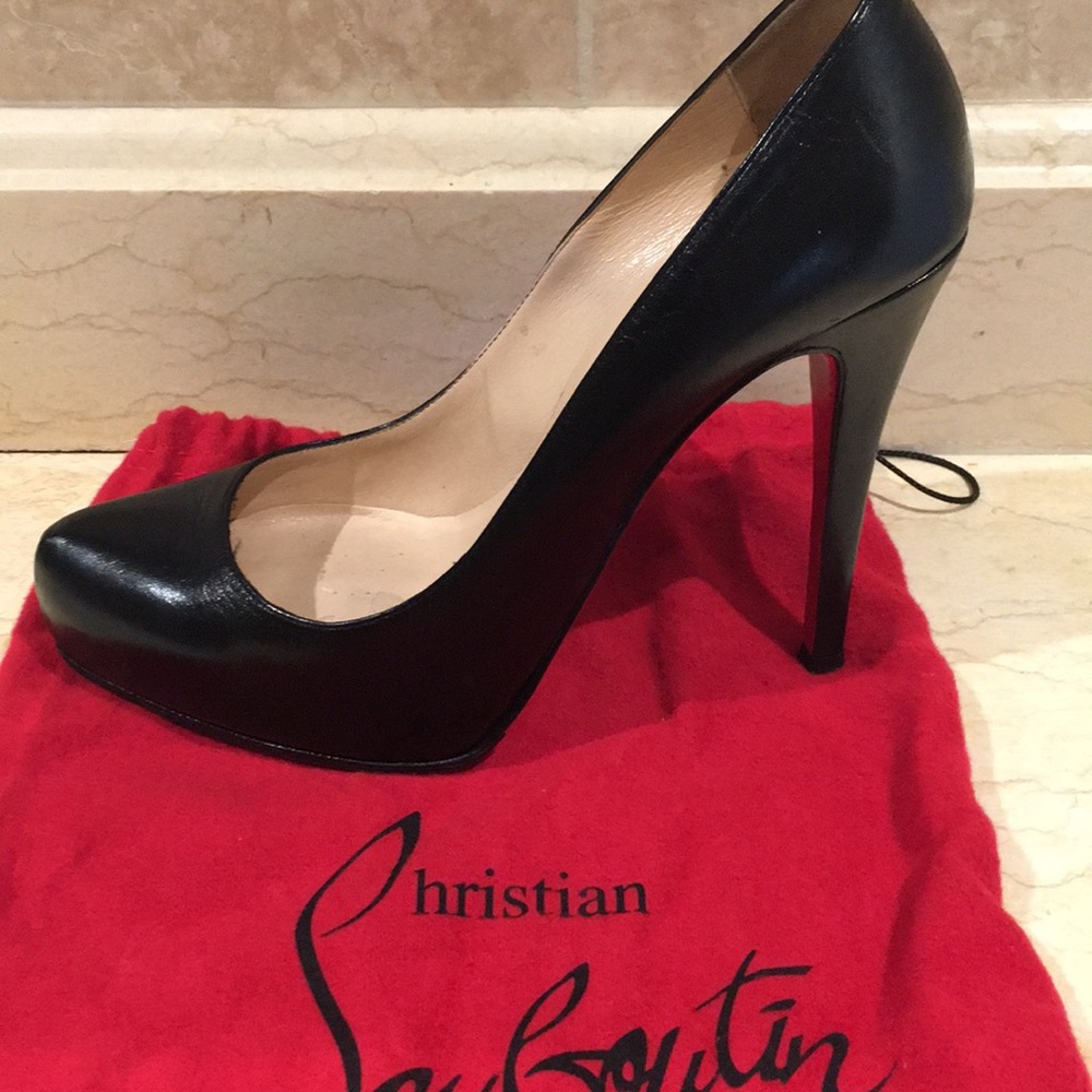 Christian Louboutin Black platform pump - Picture 5 of 8